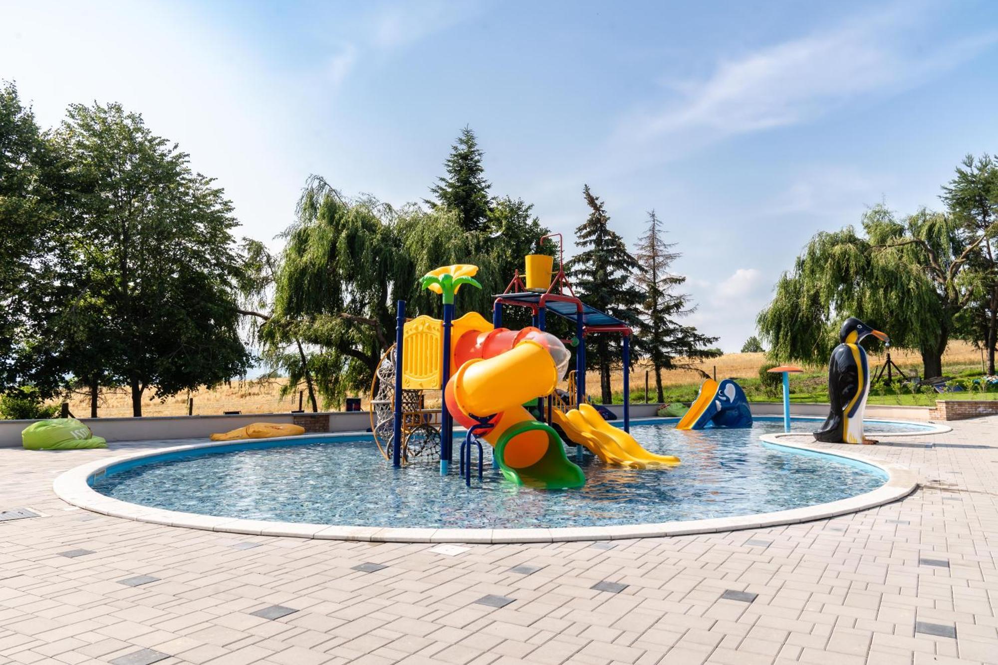 Chaty Aqua Maria Velaty Exterior foto
